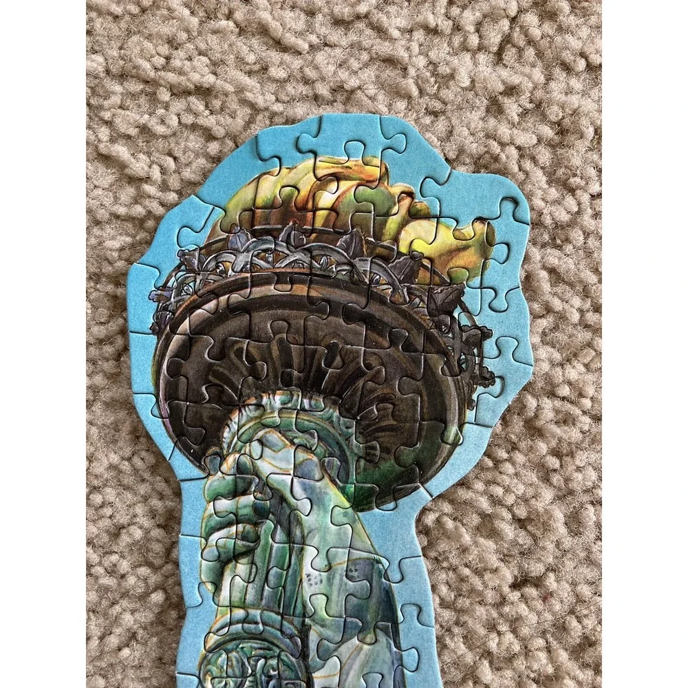 Statue of Liberty Shaped 1000 Piece Jigsaw‎ Puzzle Made in the USA